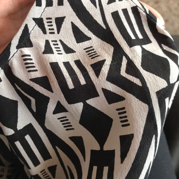 Urban Outfitters Silence + Noise Hook & Eye Tank - Picture 8 of 8